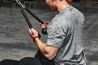 《光环：无限》全新截图展示各式敌人和克雷格